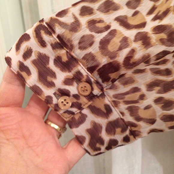 BCBG ANIMAL PRINT BOW BLOUSE, sheer chiffon - Picture 5 of 8